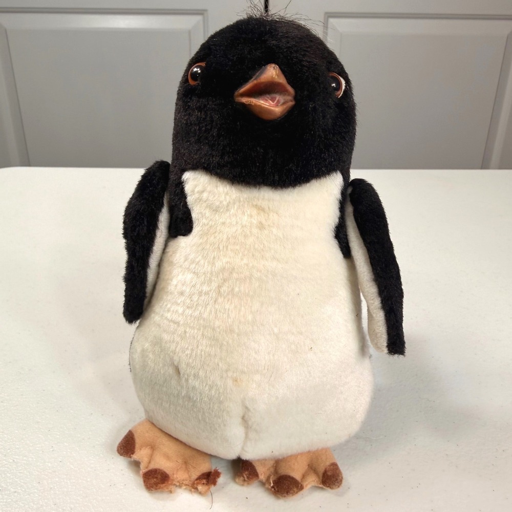 Thinkway Toys Happy Feet Lovelace Rockhopper Penguin Plush Movie Toy 7"